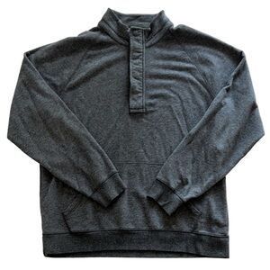 L.L. Bean Gray 1/4 Zip Up Sweater Soft Knit Casual Pullover. Size Large.